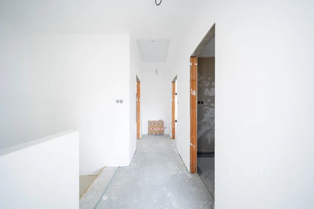 Prodej 5+kk 124 m² + zahrada 286 m² + terasa 13 m² + parkování