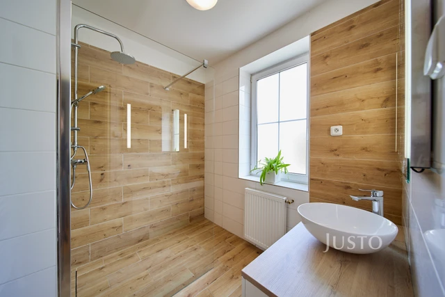 Prodej rodinného domu 242 m² s pozemkem 138 m²