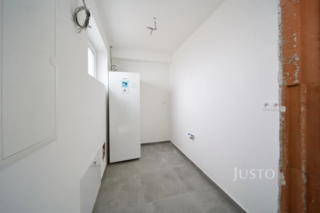 Prodej 4+kk 132 m² + zahrada 334 m² + terasa 13 m² + garáž