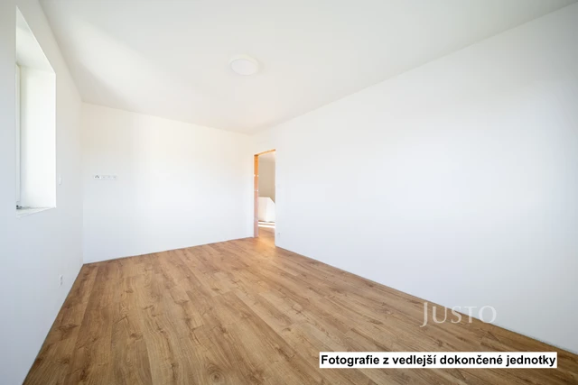 Prodej 5+kk 121 m² + zahrádka 70 m² + terasa 14 m² + parkování