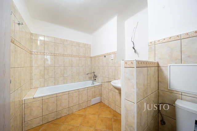 Pronájem 2+1 56 m² + balkón 2 m²