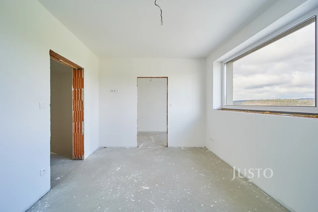 Prodej 4+kk 132 m² + zahrada 203 m² + terasa 13 m² + garáž