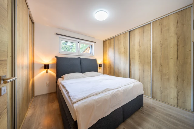 Pronájem rodinného domu 130 m² s pozemkem 779 m² + terasa 13 m²