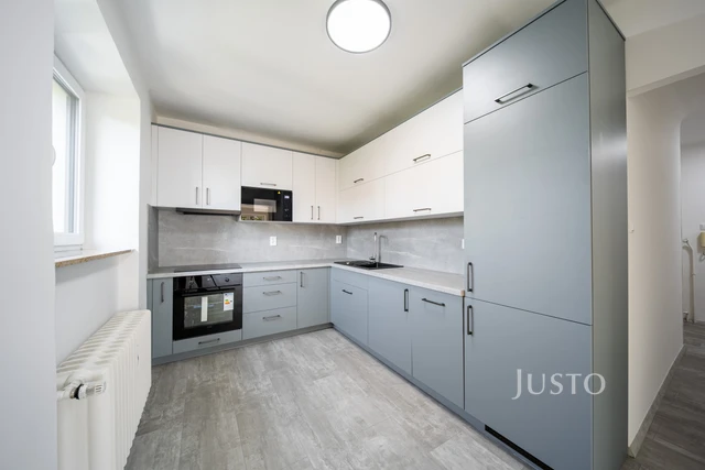 Pronájem 2+1 56 m² + balkón 2 m²