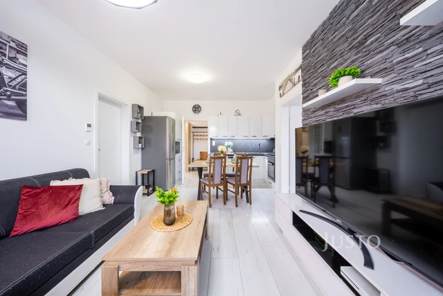 Prodej 3+kk 72 m² + balkón 9 m² + garáž