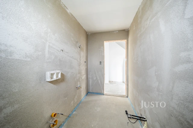 Prodej 5+kk 124 m² + zahrada 453 m² + terasa 13 m² + parkování