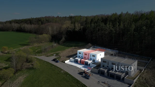 Prodej 4+kk 132 m² + zahrada 203 m² + terasa 13 m² + garáž