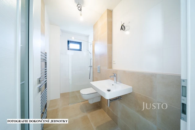 Prodej 5+kk 121 m² + zahrada 268 m² + terasa 14 m² + parkování