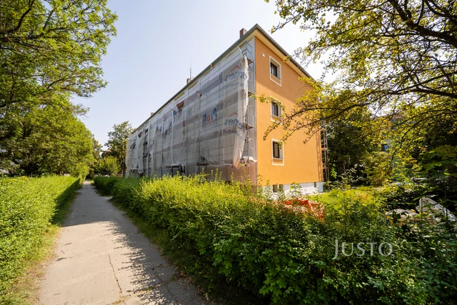 Pronájem 2+1 56 m² + balkón 2 m²