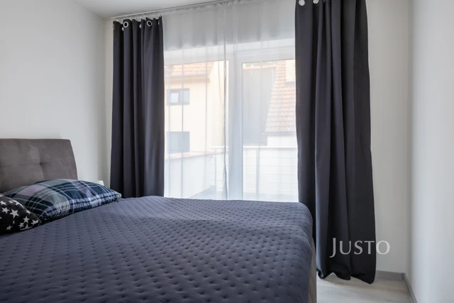 Pronájem 2+kk 48 m² + terasa 11 m²