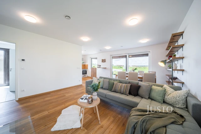 Prodej rodinného domu 109 m² s pozemkem 625 m² + terasa 25 m²