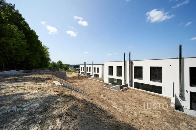 Prodej 4+kk 132 m² + zahrada 203 m² + terasa 13 m² + garáž