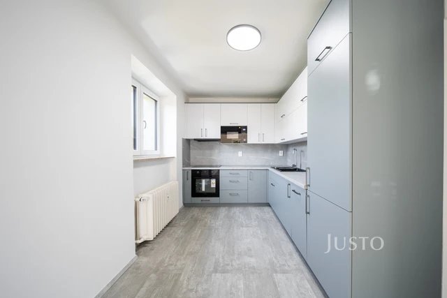 Pronájem 2+1 56 m² + balkón 2 m²