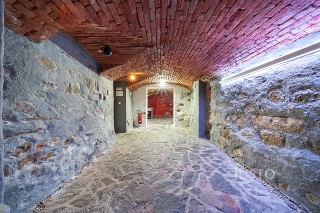 Prodej restaurace 48 m² s pozemkem 48 m²