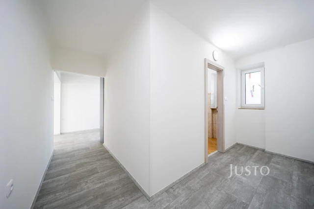 Pronájem 2+1 56 m² + balkón 2 m²