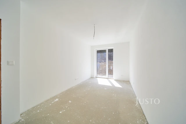 Prodej 4+kk 132 m² + zahrada 203 m² + terasa 13 m² + garáž