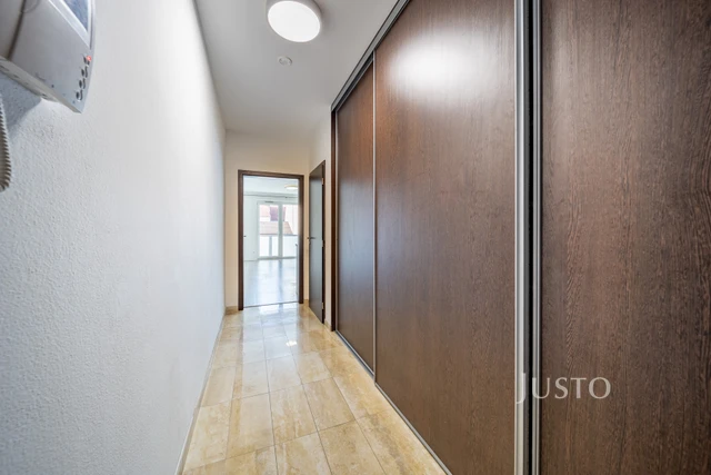 Prodej 2+kk 49 m² + terasa 6 m²