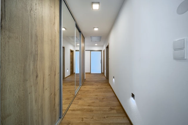 Pronájem rodinného domu 130 m² s pozemkem 779 m² + terasa 13 m²