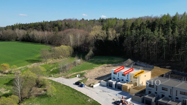 Prodej 4+kk 132 m² + zahrada 334 m² + terasa 13 m² + garáž