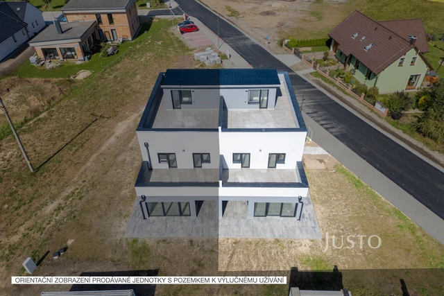 Prodej 5+kk 152 m² + zahrada 272 m² + terasa 81 m² + parkování