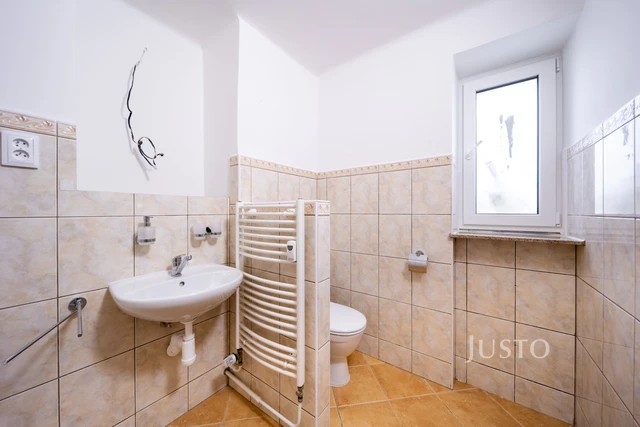 Pronájem 2+1 56 m² + balkón 2 m²