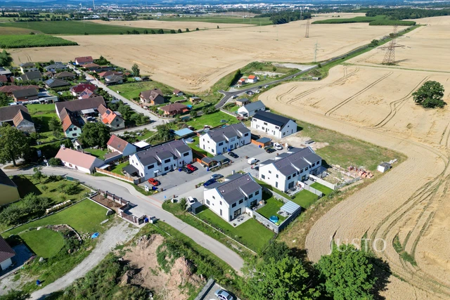 Prodej 5+kk 124 m² + zahrada 453 m² + terasa 13 m² + parkování