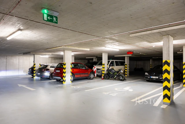 Prodej 3+kk 72 m² + balkón 9 m² + garáž