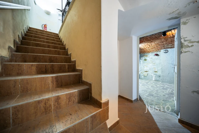 Prodej restaurace 48 m² s pozemkem 48 m²