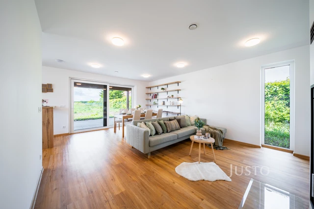 Prodej rodinného domu 109 m² s pozemkem 625 m² + terasa 25 m²