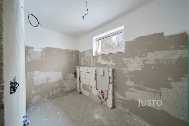 Prodej 4+kk 132 m² + zahrada 334 m² + terasa 13 m² + garáž