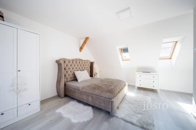 Pronájem 2+kk 55 m² + terasa 5 m²