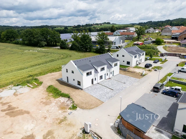 Prodej 5+kk 121 m² + zahrada 268 m² + terasa 14 m² + parkování