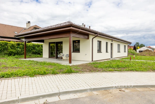 Prodej rodinného domu 109 m² s pozemkem 625 m² + terasa 25 m²