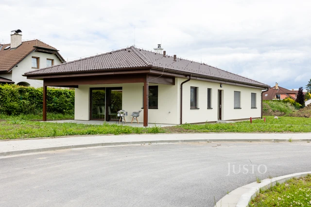 Prodej rodinného domu 109 m² s pozemkem 625 m² + terasa 25 m²
