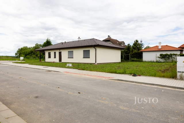 Prodej rodinného domu 109 m² s pozemkem 625 m² + terasa 25 m²