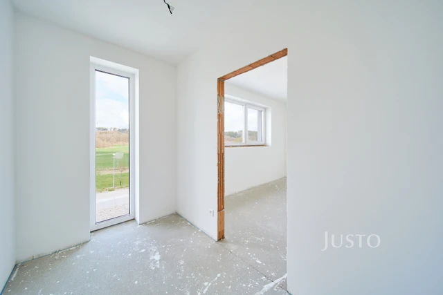 Prodej 4+kk 132 m² + zahrada 203 m² + terasa 13 m² + garáž