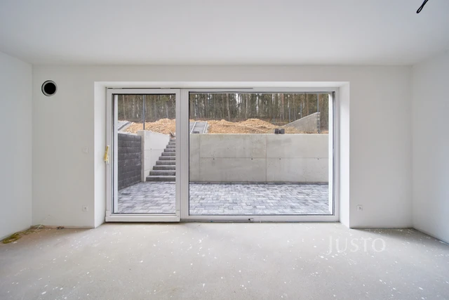 Prodej 4+kk 132 m² + zahrada 334 m² + terasa 13 m² + garáž