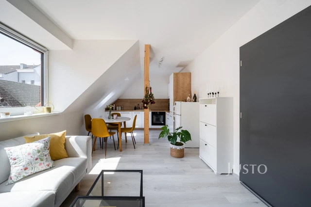 Pronájem 2+kk 55 m² + terasa 5 m²