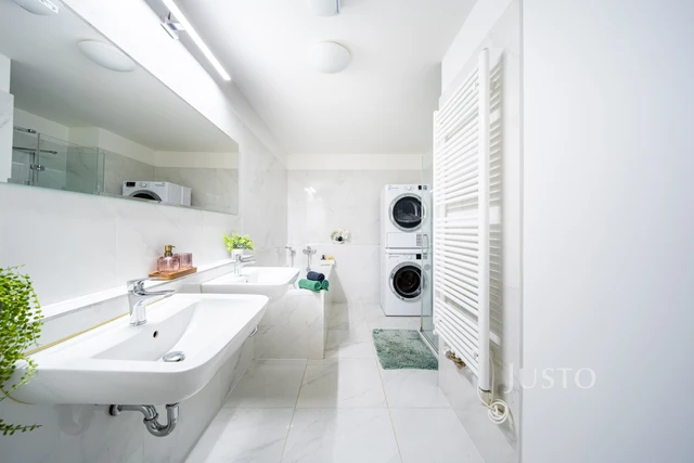 Prodej 3+kk 72 m² + balkón 9 m² + garáž