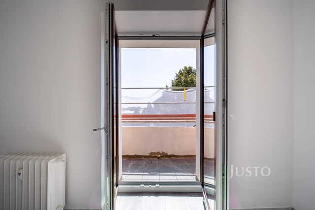 Pronájem 2+1 56 m² + balkón 2 m²