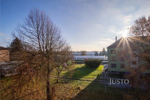 Pronájem 2+1 56 m² + balkón 2 m²