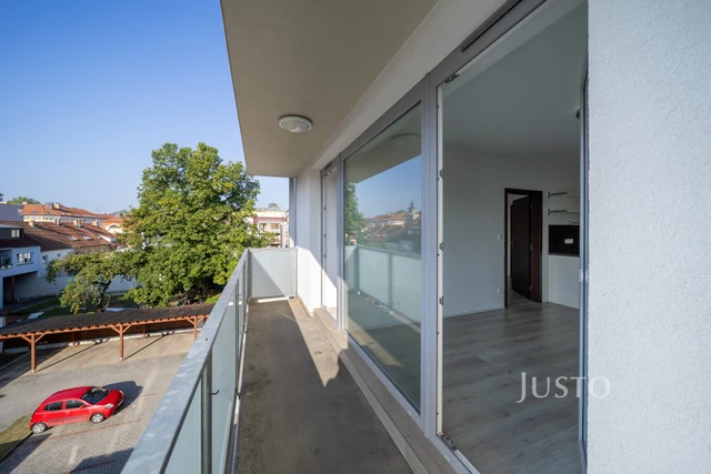 Prodej 2+kk 49 m² + terasa 6 m²