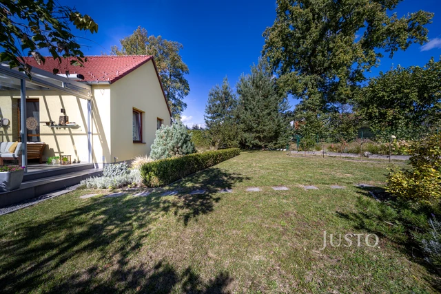 Prodej rodinného domu 116 m² s pozemkem 734 m² + terasa 18 m²