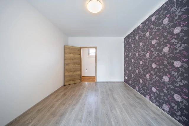 Pronájem rodinného domu 130 m² s pozemkem 779 m² + terasa 13 m²