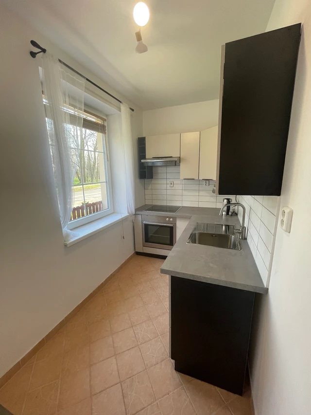 Pronájem 2+kk 42 m² – fotografie 11
