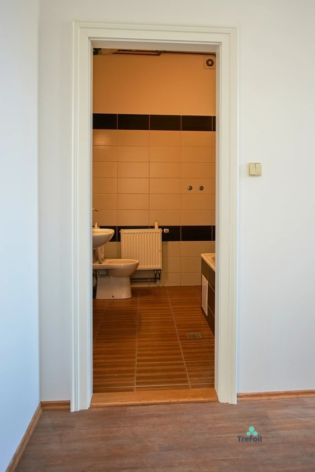 Pronájem rodinného domu 215 m² s pozemkem 546 m² – fotografie 25