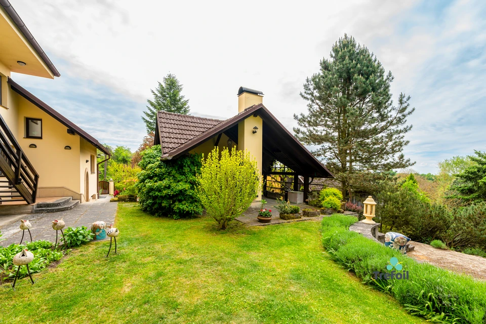 Prodej jedinečné venkovské usedlosti s pozemkem 4 816 m² – Neveklovice, okres Mladá Boleslav – fotografie 14