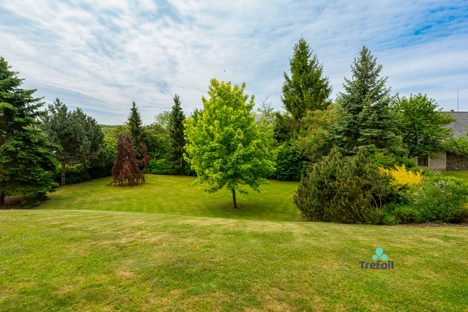 Prodej jedinečné venkovské usedlosti s pozemkem 4 816 m² – Neveklovice, okres Mladá Boleslav – fotografie 13