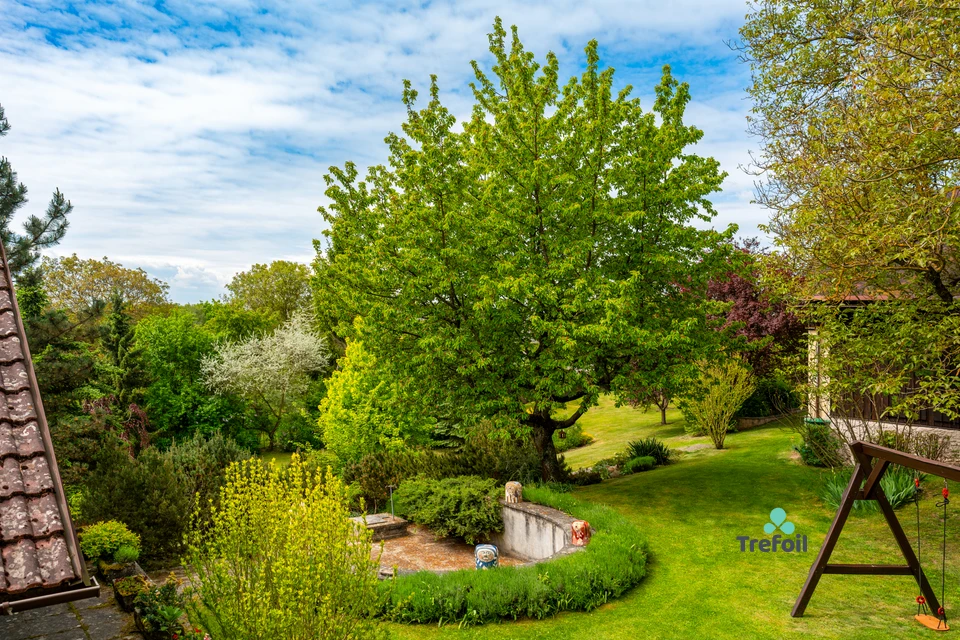 Prodej jedinečné venkovské usedlosti s pozemkem 4 816 m² – Neveklovice, okres Mladá Boleslav – fotografie 25
