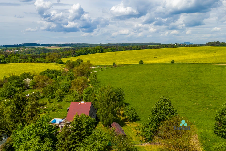 Prodej jedinečné venkovské usedlosti s pozemkem 4 816 m² – Neveklovice, okres Mladá Boleslav – fotografie 22